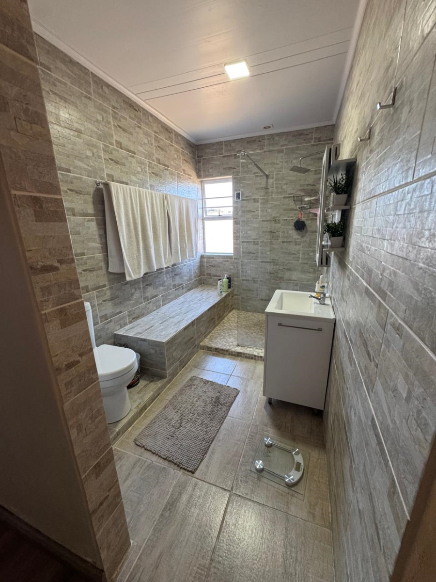 4 Bedroom Property for Sale in Bettys Bay Western Cape